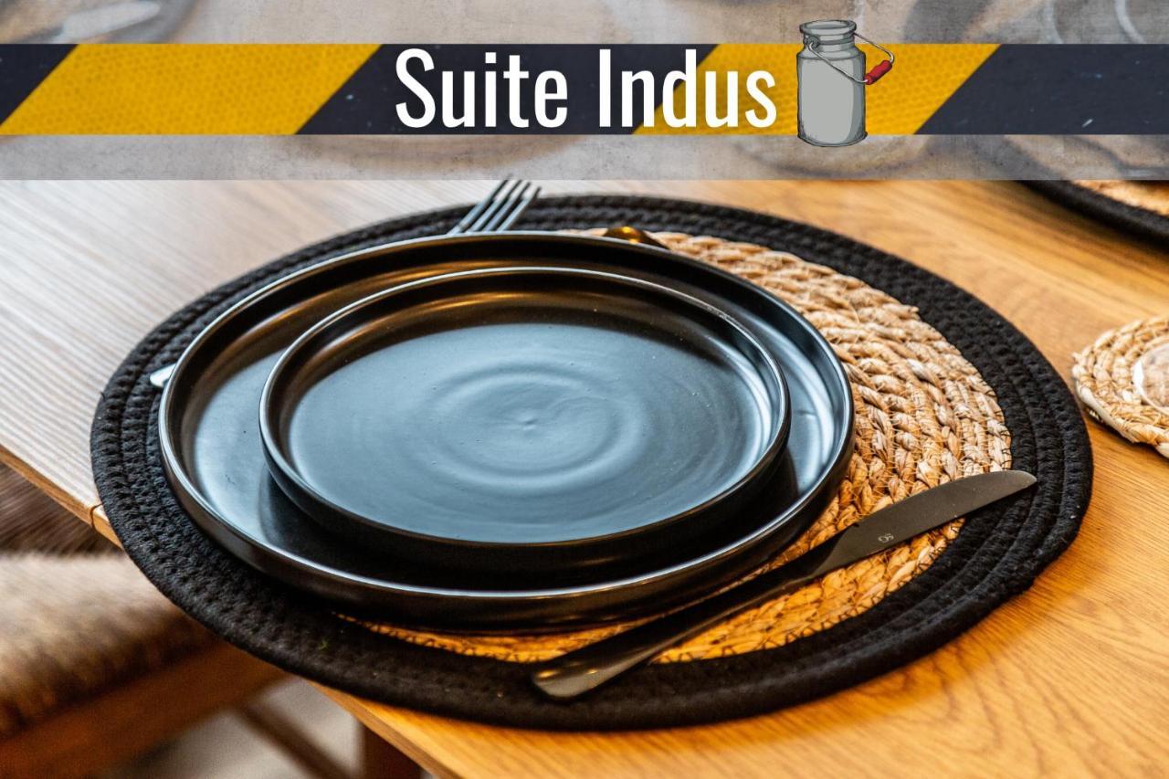 Suite Indus - Jardin, Netflix Et Parking - Le Manoir Aux Pommes Orbec Exterior foto